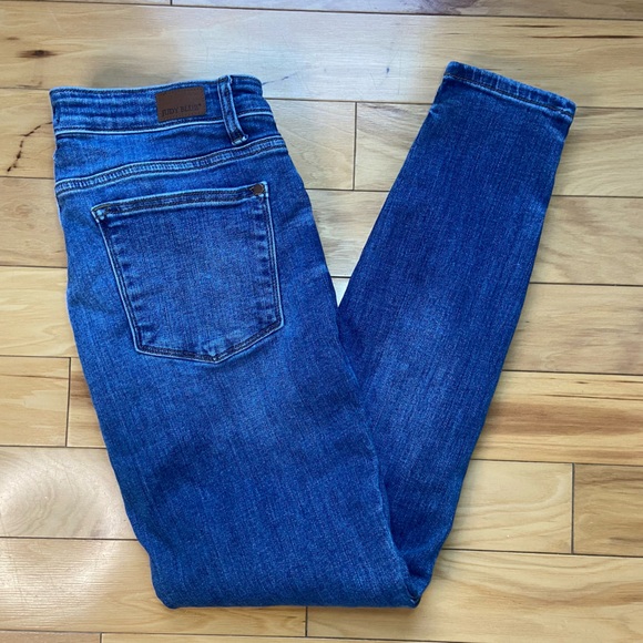 Judy Blue Denim - Judy Blue Mid Rise Skinny Fit Medium Wash Jeans Size 13/31 Stretch Denim
